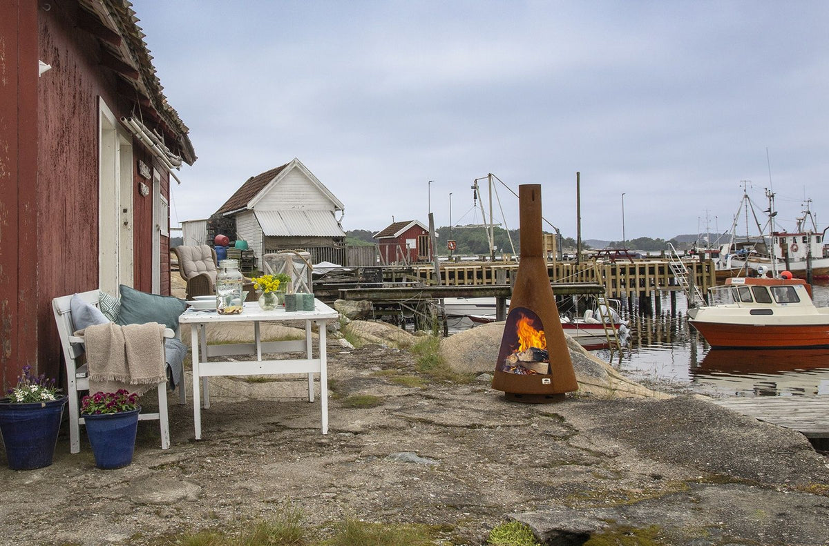 Jøtul Frøya Outdoor Wood Burning Fireplace