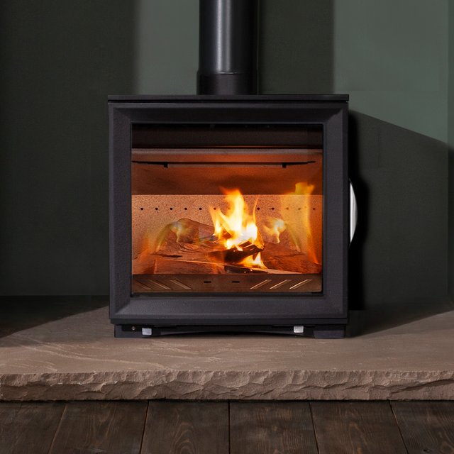 Arada M Series 5 (Cast Door) Wood Burning Stove