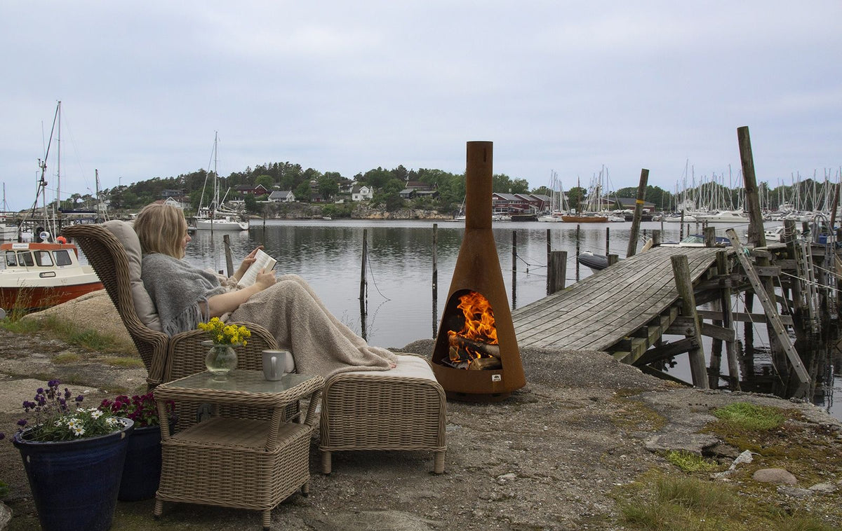 Jøtul Frøya Outdoor Wood Burning Fireplace