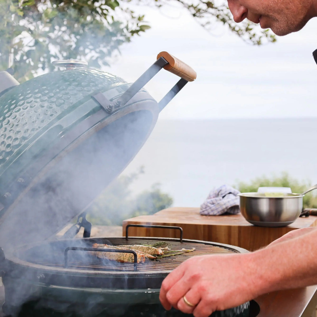 Large Big Green Egg Essential Bundle