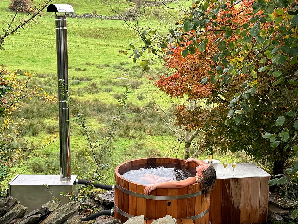 Ofuro Round Cedar Wood Hot Tub - Wood Fired Heater