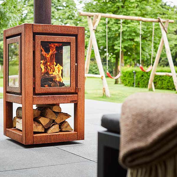 RB73 - Quaruba XL Mobile - Weathered Premium Outdoor Chiminea and Wood Stove