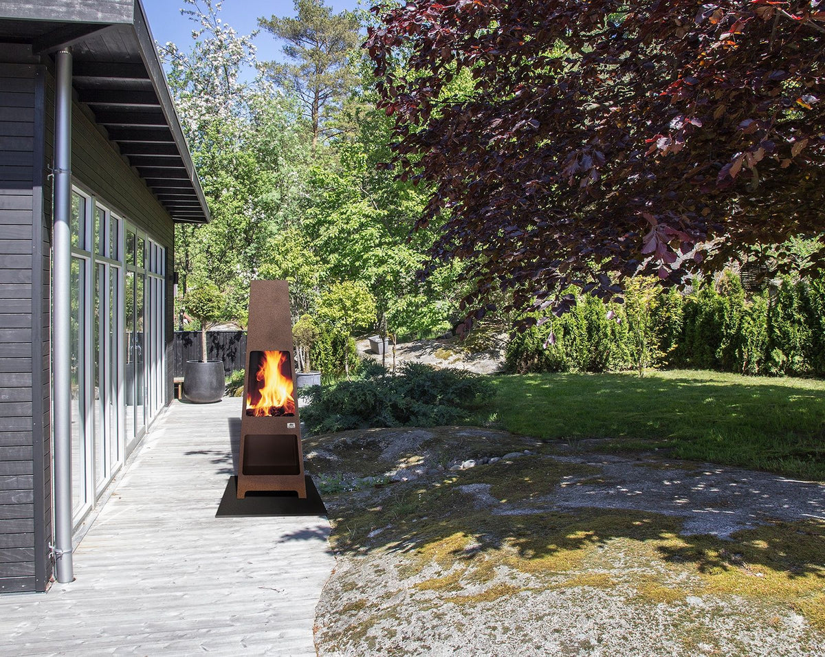 Jøtul Loke Outdoor Wood Burning Fireplace