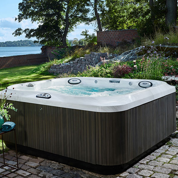 Jacuzzi® J-375™ Hot Tub (5-6 person) - Firehouse